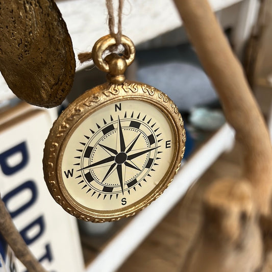 Compass ornament ￼